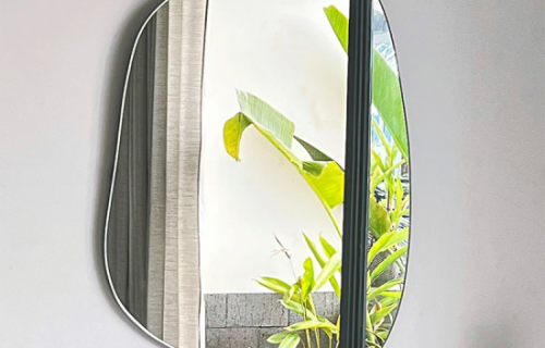 Зеркало без рамы