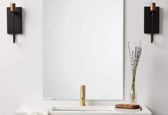 Зеркало для ванной без рамы