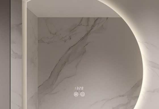 Фигурное полукруглое зеркало с подогревом