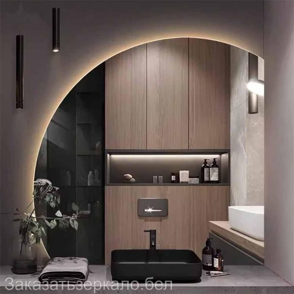 Большое фигурное зеркало для ванной