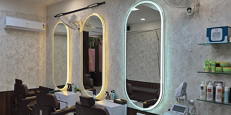 Зеркала в барбер шоп