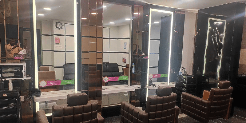 Зеркала для парикмахерской